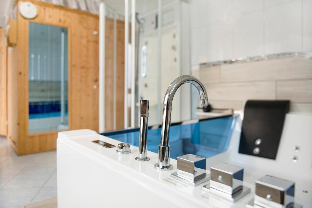Spawo Mit Sauna Und Whirpool Pfullendorf Kültér fotó
