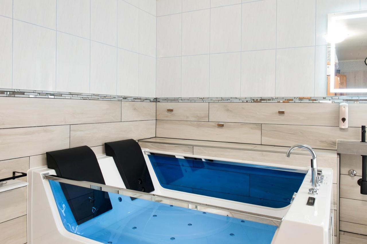Spawo Mit Sauna Und Whirpool Pfullendorf Kültér fotó