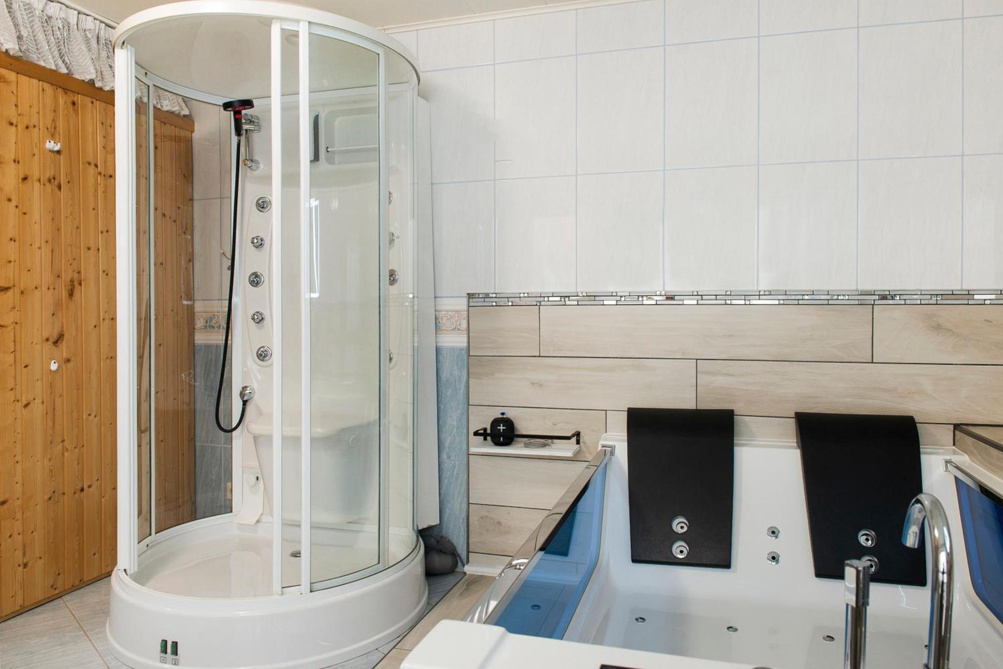 Spawo Mit Sauna Und Whirpool Pfullendorf Kültér fotó