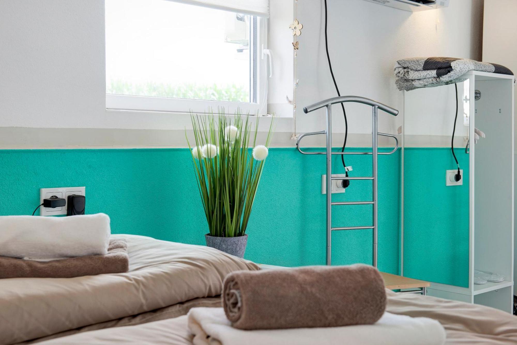 Spawo Mit Sauna Und Whirpool Pfullendorf Kültér fotó